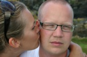 paar versohnend small sxc 579186 15382511 Wie Sie aus der Psychofalle Perfektionismus herausfinden.