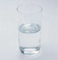 glas halbvoll foto: privat